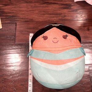 EUC Disney original Squishmallow princess Jasmine 10 inch plush doll